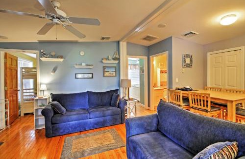 Moody House | Wells Beach Cottage w/Pool Access ~ 1 Mi to Coast