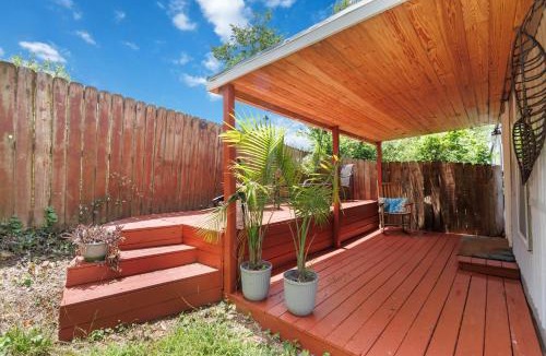 West Fork House | West Fork Escape with Private Deck and Porch