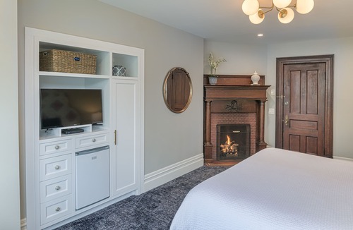 Ridgefield Bed & Breakfast | West Lane Inn