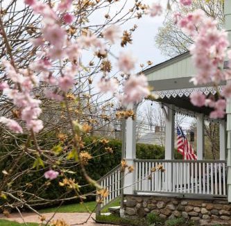 Westbrook Center Bed & Breakfast | Westbrook Inn Bed and Breakfast