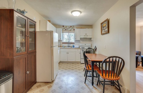 South Side Condo | WFH-Friendly Waltham Condo: 1 Mi to Riverwalk Park