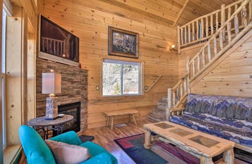 Meadow View Heights House | Whistling Woods Cabin: Meadow Views + Gas Grill!