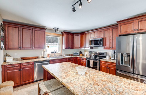 Eidelweiss Village House | White Mountain Home Near Lakes & Kancamagus Hwy!