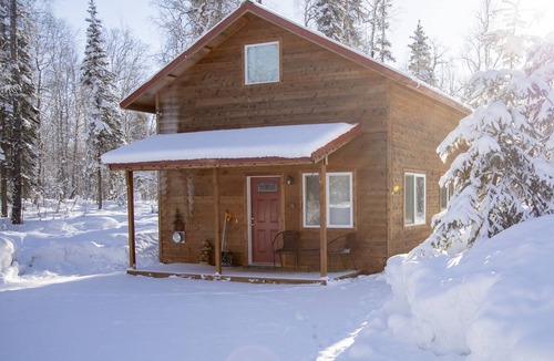 Talkeetna Cabin | Willow Cabin Family Ensuite with shower
