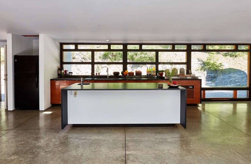 Red Hook House | Willow Glen House - Architectural Gem in the Hudson Valley with European Vibes