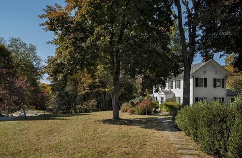 Pine Plains Apartment | Willow Vale Stunningly Designed Historical Icon w/Hot Tub