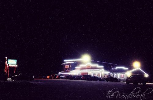 Wasilla Hotel | Windbreak Cafe
