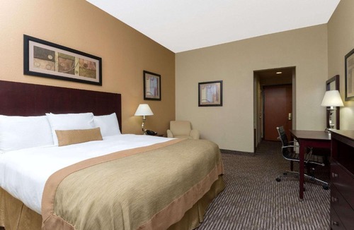 Fairborn Hotel | Wingate by Wyndham Dayton - Fairborn
