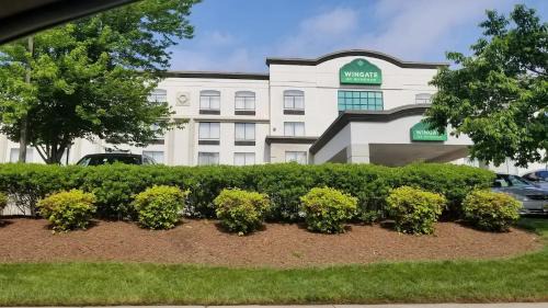 Chantilly Hotel | Wingate by Wyndham - Dulles International