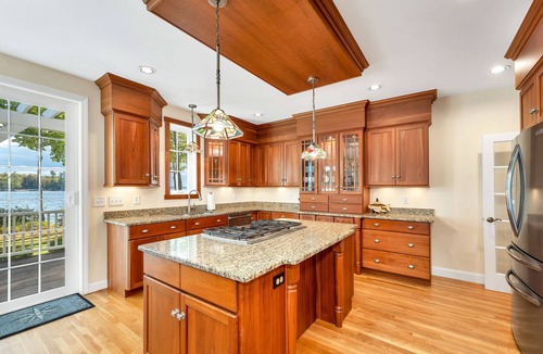 Moultonborough House | Winnipesaukee Luxury for 16 Prime Location with AUGUST and SEPT SPECIALS