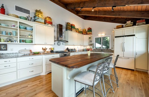 Meredith House | Winnipesaukee Waterfront Home And Guest House Sleeps 14 REDUCED RATES