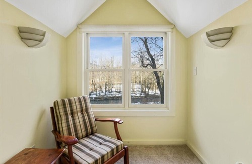 Montgomery Center House | Winter wonderland near Jay Peak