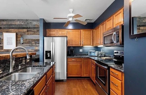 Chestnut Springs Condo | Wintergreen Ridgeline Retreat
