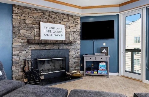 Chestnut Springs Condo | Wintergreen Ridgeline Retreat