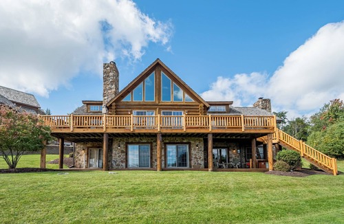 McHenry Cottage | Wispy Business by Taylor Made Deep Creek