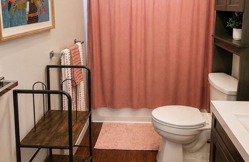 Shadyside House | Wonderful 3-bedroom house with AC in charming Shadyside