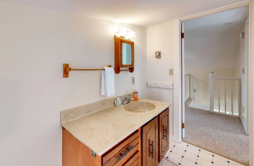 Isle of Springs House | Wonderful Main Home W/ Wonderful Views, Free WiFi, Deck & More!