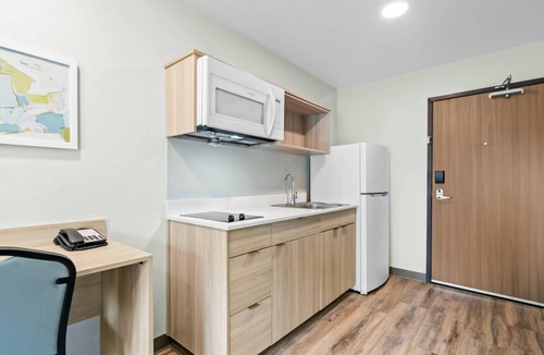 Lowell Hotel | Woodspring Suites Rogers Bentonville