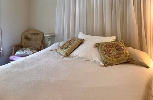 Independence Bed & Breakfast | Woodstock Inn B&B