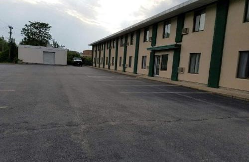 Woonsocket Hotel | Woonsocket Motor Inn