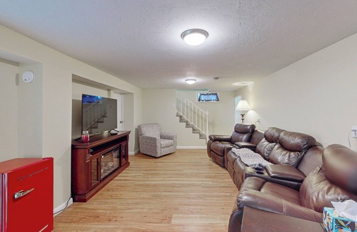 York Cottage | Work & Play! Home 1 Mi to Dtwn & Central Market