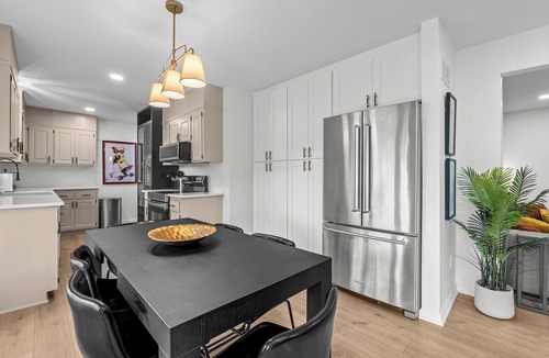 Lee's Summit House | World Cup Retreat only 20 minutes from GEHA Field at Arrowhead Stadium!