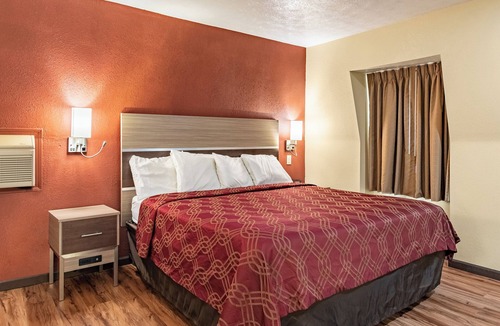Worthington Hotel | Worthington Motor Lodge