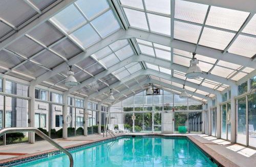 Lakeview Hotel | Wyndham Garden Manassas
