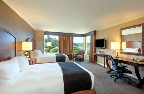Downtown Pittsburgh Hotel | Wyndham Grand Pittsburgh Downtown