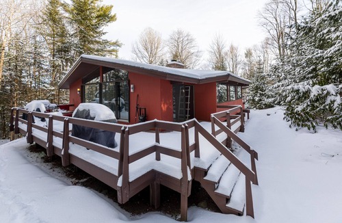Grantham House | Xanadu - Modern House Perfect for Group Getaways