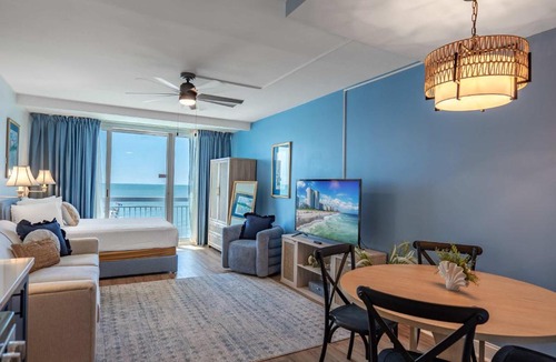 Downtown Myrtle Beach House | Yachtsman 704 Studio Oceanfront Stay Near SkyWheel