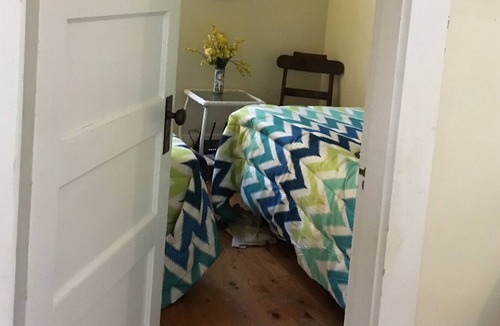 York Beach Cottage | York Beach 2 Bedroom 1st floor Cottage, private yard steps from beaches