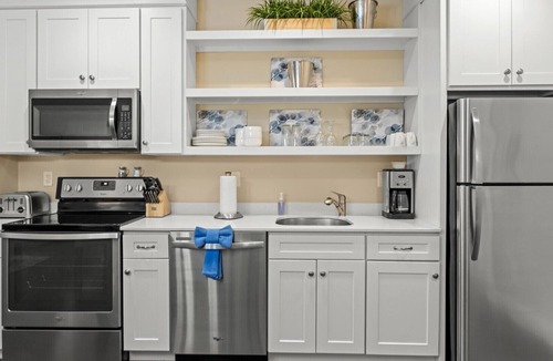 York Beach Condo | York Beach, Maine | Fireplace 1BR Hideaway | Walk to Sand, Shops & Lobster Rolls