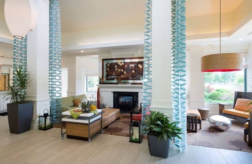 Silver Lane Hotel | Your Glastonbury Getaway: Comfort & Convenience Await! Free WiFi & Parking