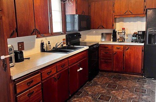 Clay Center House | Your Home Away From Home