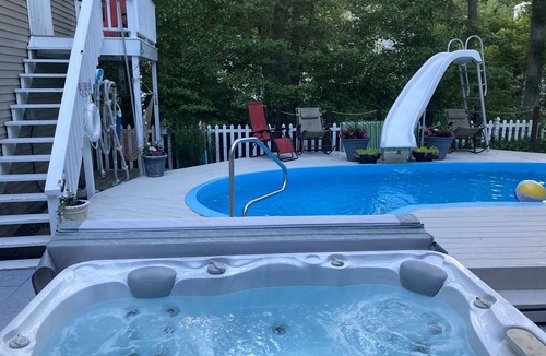 Ocean Pines House | Your Own Getaway! Private Pool and Hot Tub ! County License 1993. Sleeps Two