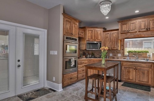 Independence House | Your Private Oasis with Indoor Salt Water Pool Close to Chiefs + Soccer and more