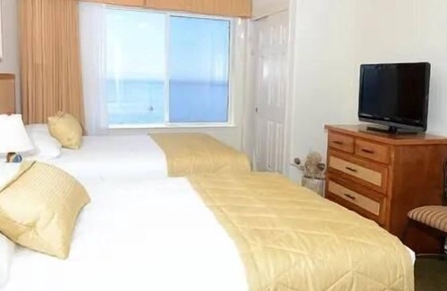 Avila Beach Resort | Your Relaxing Getaway Awaits! Full Kitchen, Onsite Pool, Free Parking