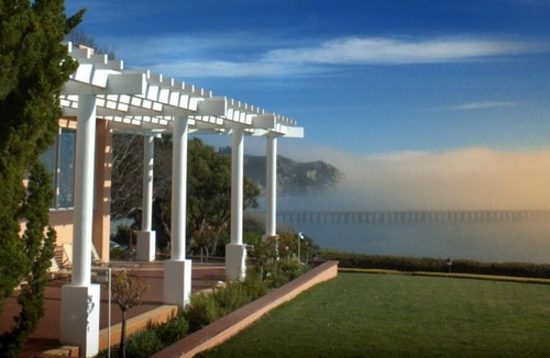 Avila Beach Resort | Your Relaxing Getaway Awaits! Free Parking, Onsite Swimming Pool