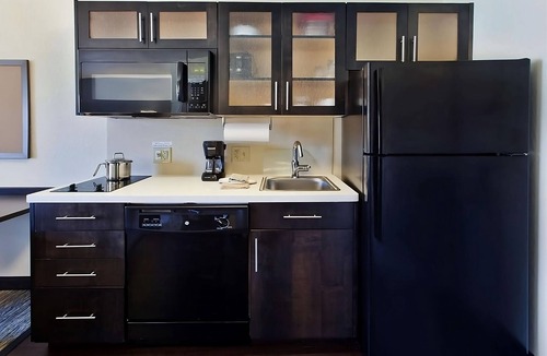 Wichita Resort | Your Relaxing Getaway Awaits! Kitchen, Parking, Pets Allowed, Near Sunset Park!