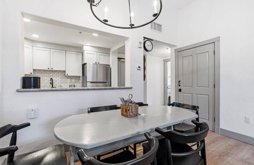 Zermatt Villa | Zermatt Villa 1 Bedroom 1 Bath Full Kitchen with Resort Amenities - 3014-1