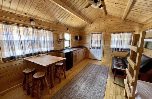 Zion National Park South Entrance Hotel | Zion Canyon Cabins