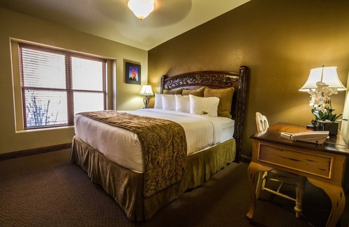 Zion National Park South Entrance Hotel | Zion Park Retreat | 1 Unit | 1.4 Miles from Bit & Spur Restaurant & Saloon