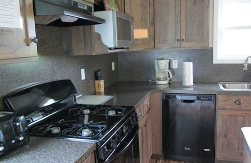 Flushing Cabin | Zion Retreat & RV Park