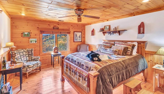 08) Cave Mountain Room