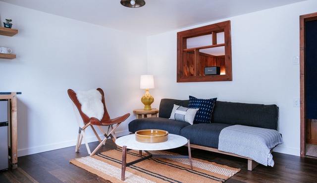 1 Bedroom Suite with a Living Room