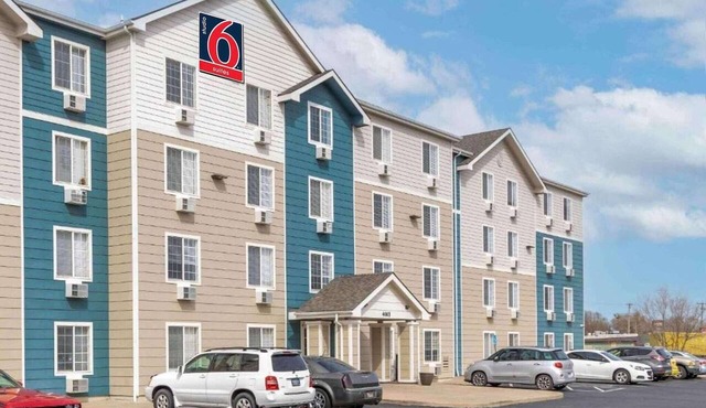 1 Full Bed | Mobil Acc RI Shwr Nsmk Kitchen