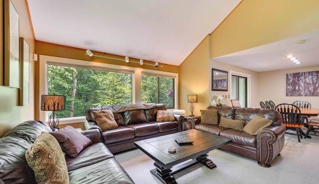 1 Mi to Loon Mountain: Lincoln Haven w/Balcony