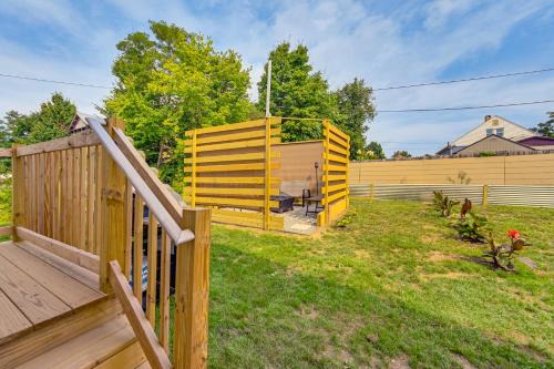 1 Mi to MGM Springfield: Cozy Winter Duplex!
