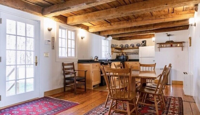 1794 Pioneer House - Renovated, No Cleaning Fee